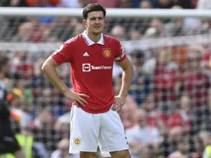 Erik ten Hag sends warning to Man United captain Harry Maguire