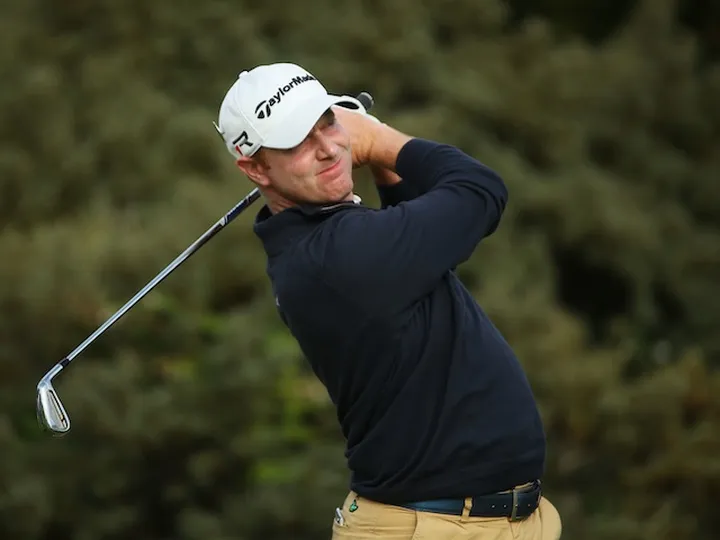 Five players share lead in Scotland