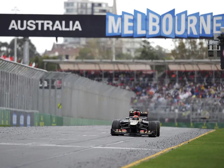 Raikkonen: 'Spotlight makes no difference'