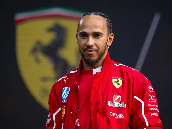 Ferrari accused of snubbing Hamilton after 'dossiers' Hamilton mood sparks Ferrari 'snub' rumours