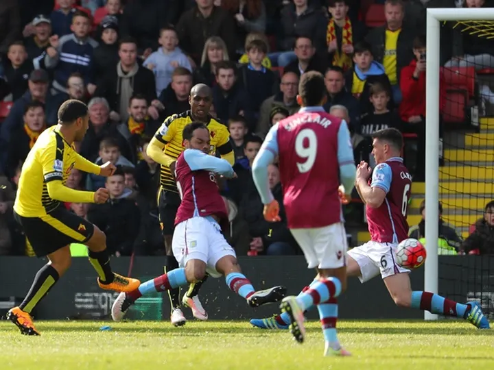 Ten-man Villa denied late on by Deeney double