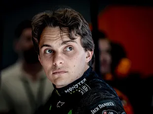 Piastri defies rain delay to win Belgian Grand Prix, bolster F1 title hopes