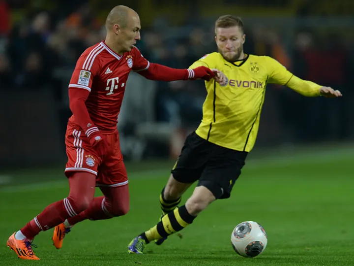 Der Klassiker goalless at half time