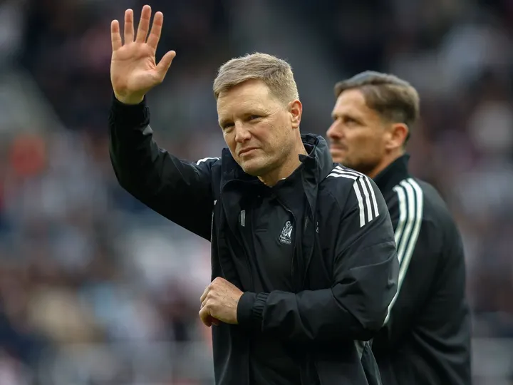 "A big opportunity" - Howe reacts to Gordon's Barcelona transfer
