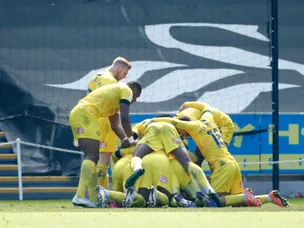 Swansea 2-2 Wycombe: Swans' promotion hopes dented despite fightback