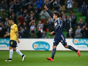 Finkler guides Victory comeback