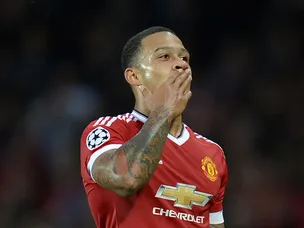 McClaren: 'Newcastle wary of Depay'