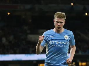Man City's De Bruyne, Bernardo start, Foden ruled out vs. Arsenal