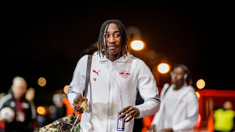 Salah successor? Liverpool 'preparing early move' for Man Utd target