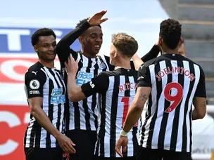 Newcastle 3-2 West Ham: Joe Willock header dents Hammers' top-four hopes