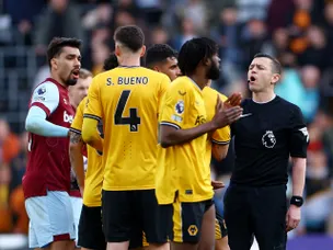 "Terrible, terrible, terrible decision" - O'Neil fumes over Wolves disallowed goal