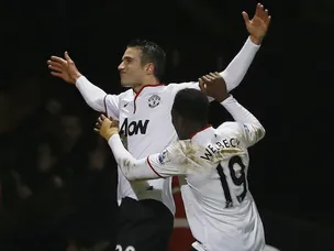 Danny Welbeck praises Van Persie