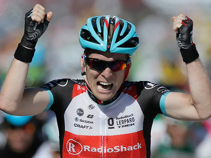 Bakelants wins second stage of Tour