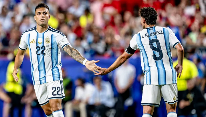 تشكيلة الأرجنتين ضد إنجلترا: التشكيلة المتوقعة لنصف نهائي كأس العالم 2026 حيث يتقاتل النجوم من أجل شريك ليونيل ميسي