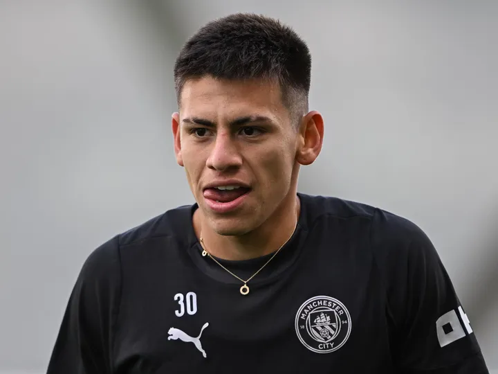 Man City make 'firm' Echeverri transfer decision after loan failures