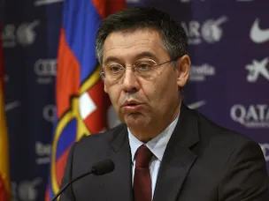 Bartomeu backs Van Gaal to succeed