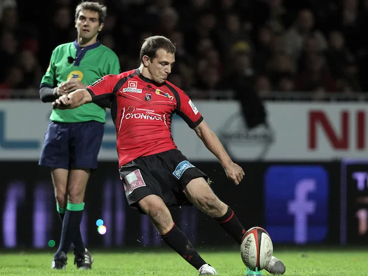 Oyonnax ease past Sale Sharks