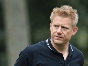 Schmeichel: 'Man Utd can make top four'