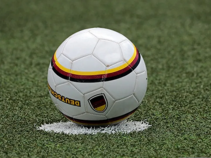 Inside scoop: The best kept secrets of where to find unique sports news