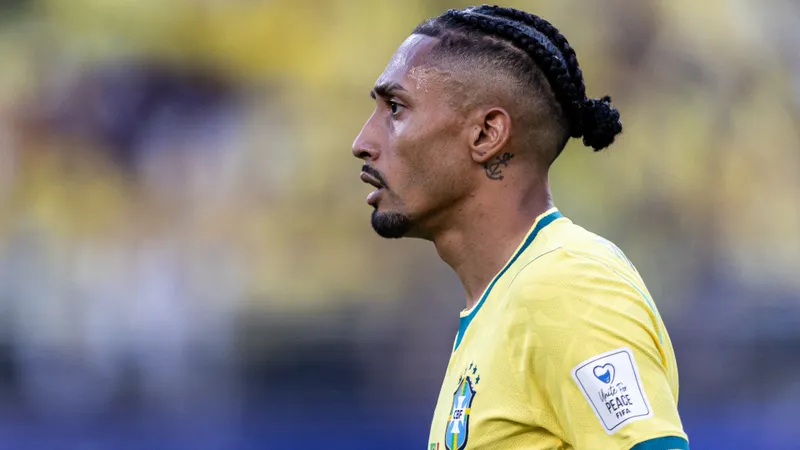 Hansi Flick sends clear Raphinha message to Carlo Ancelotti after Brazil call-up