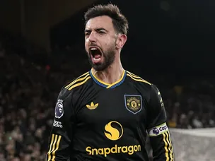 Brilliant Bruno inspires Man United to impressive win over wretched Wolves