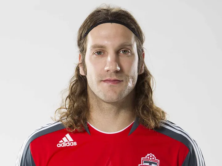 Frings rejoins Bremen as coach