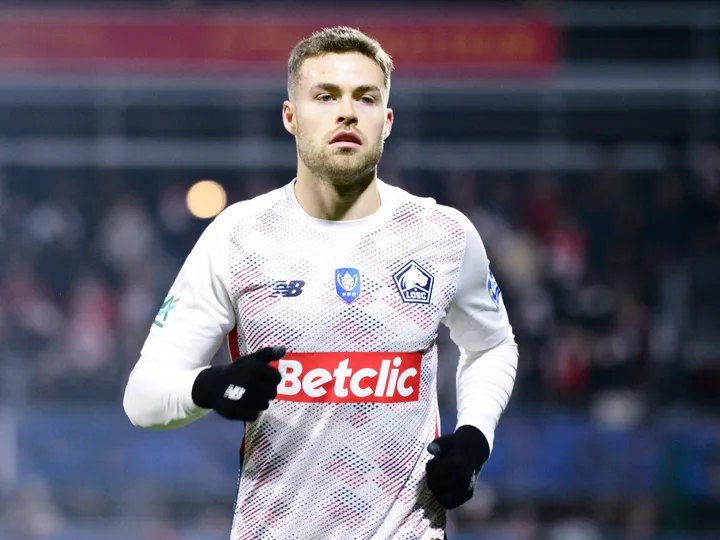 Leeds land defender Gudmundsson with tenfold salary boost