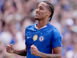 Pedro stars as Chelsea put down marker with excellent pre-season win