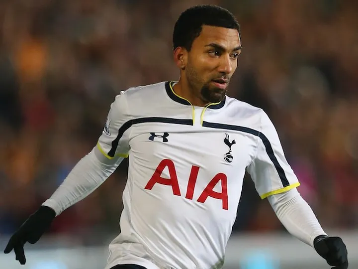 Lennon training with Spurs youngsters?