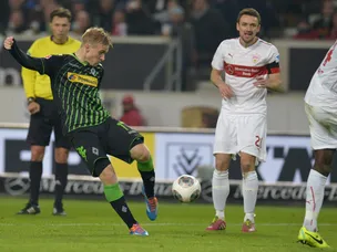 Monchengladbach extend winning run