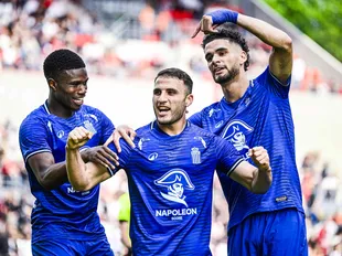 'Financially attractive' - Sunderland 'battling' Marseille for Algeria midfielder