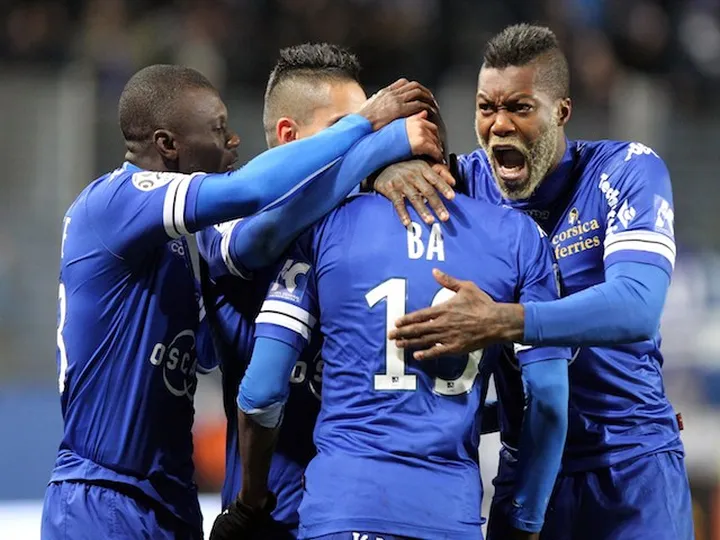 Bastia steal late win