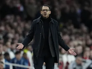 "Focus on your job" – Rosenior slams Tierney after Chelsea's Newcastle loss