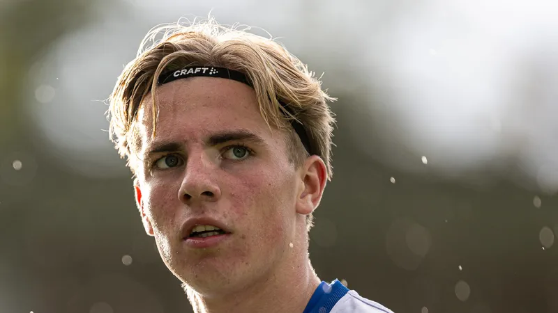Arsenal, Chelsea 'intrigued' by 17-year-old Swedish talent