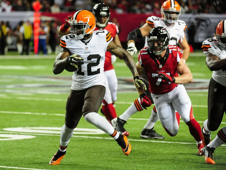 Cundiff wins it for Browns