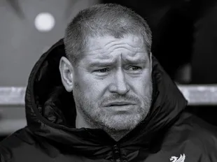 Beard, former Liverpool Women manager, dies at the age of 47