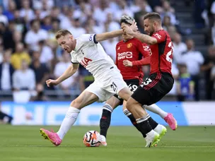 Ten Hag provides Shaw update ahead of Luton clash
