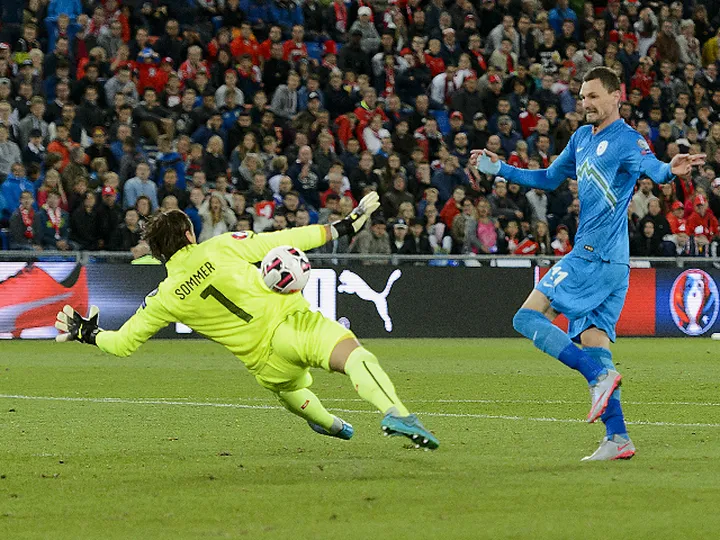 Switzerland comeback stuns Slovenia