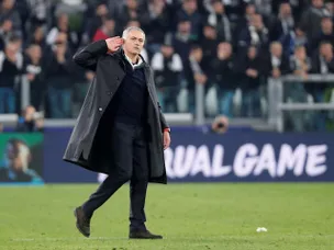 Scholes: 'Mourinho celebration lacked class'