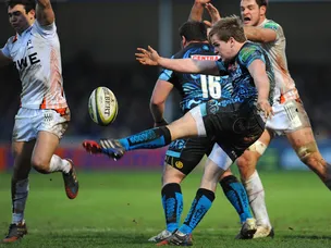 Strong finish helps Exeter to win