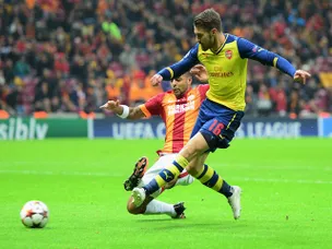 Arsenal in cruise control in Istanbul