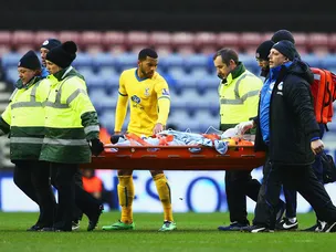 Jonathan Parr taken to hospital