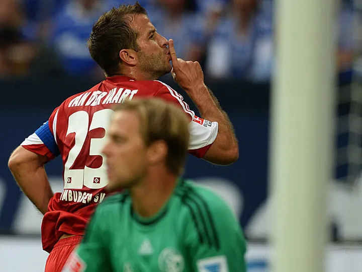 Hamburg thrash Nuremberg