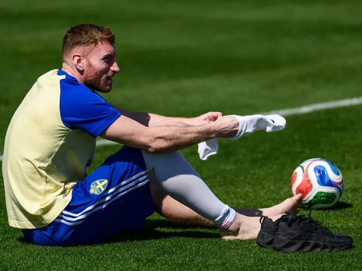 Dejan Kulusevski hints at Tottenham comeback target date amid "positive" update