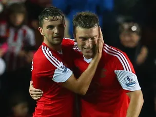 Rodriguez, Lambert lead Saints attack