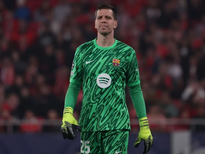 Barca make Szczesny 'contract decision' as goalkeeper addresses future
