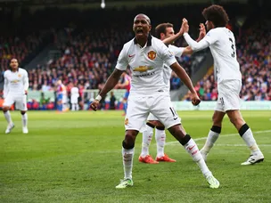 Fellaini winner takes Man Utd past Palace