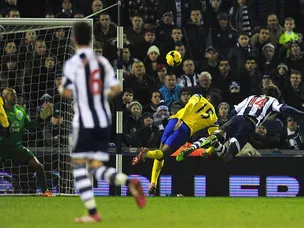 Everton miss chance to go fourth