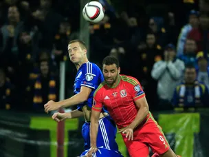 Hal Robson-Kanu handed start for Wales