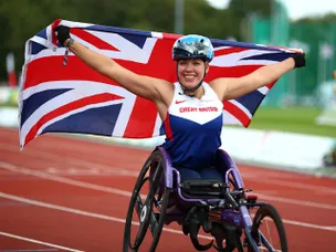 GB's Cockroft retains 100m World gold